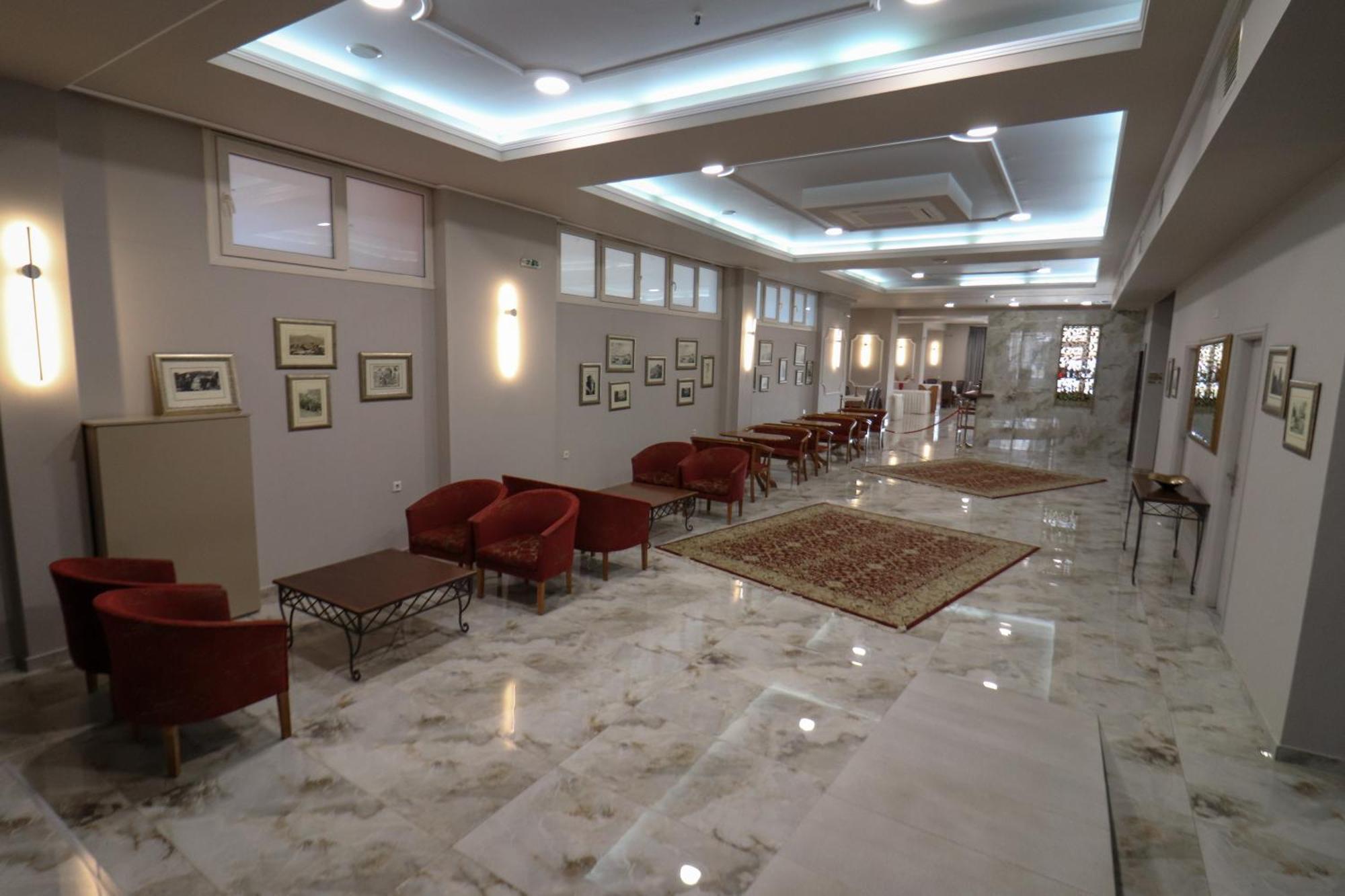 Hotel Orfeas Калампака Екстериор снимка