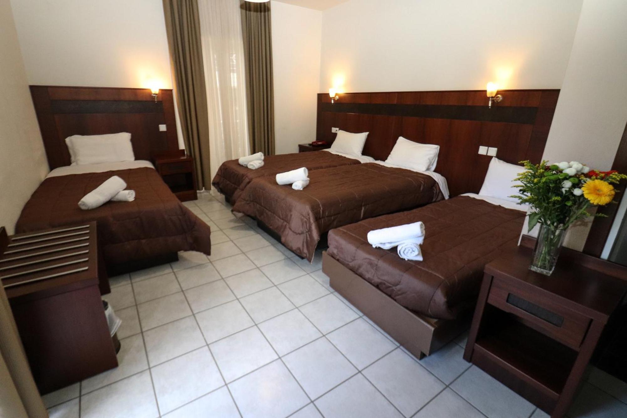 Hotel Orfeas Калампака Екстериор снимка