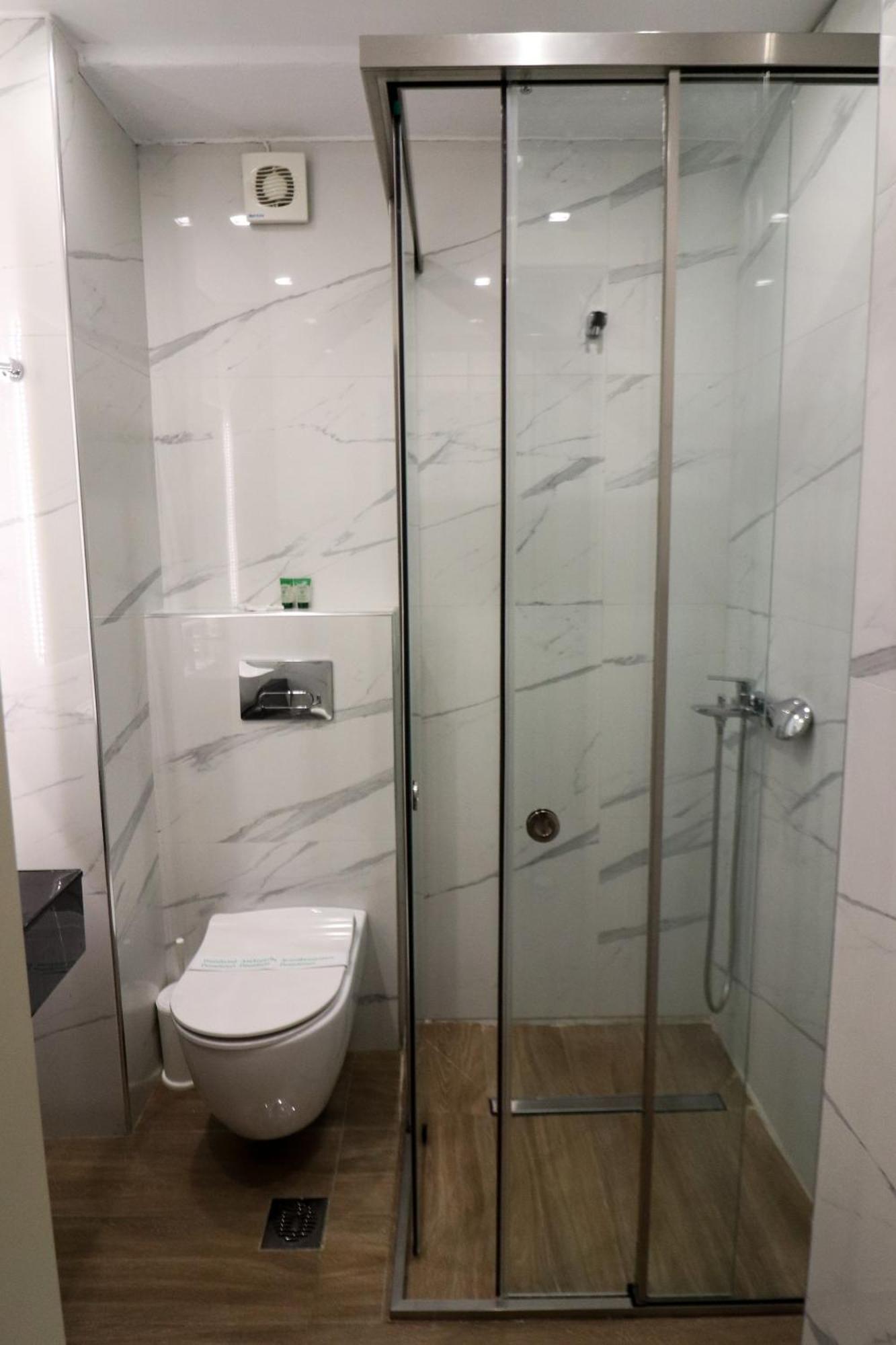Hotel Orfeas Калампака Екстериор снимка