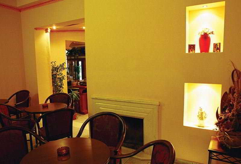Hotel Orfeas Калампака Екстериор снимка