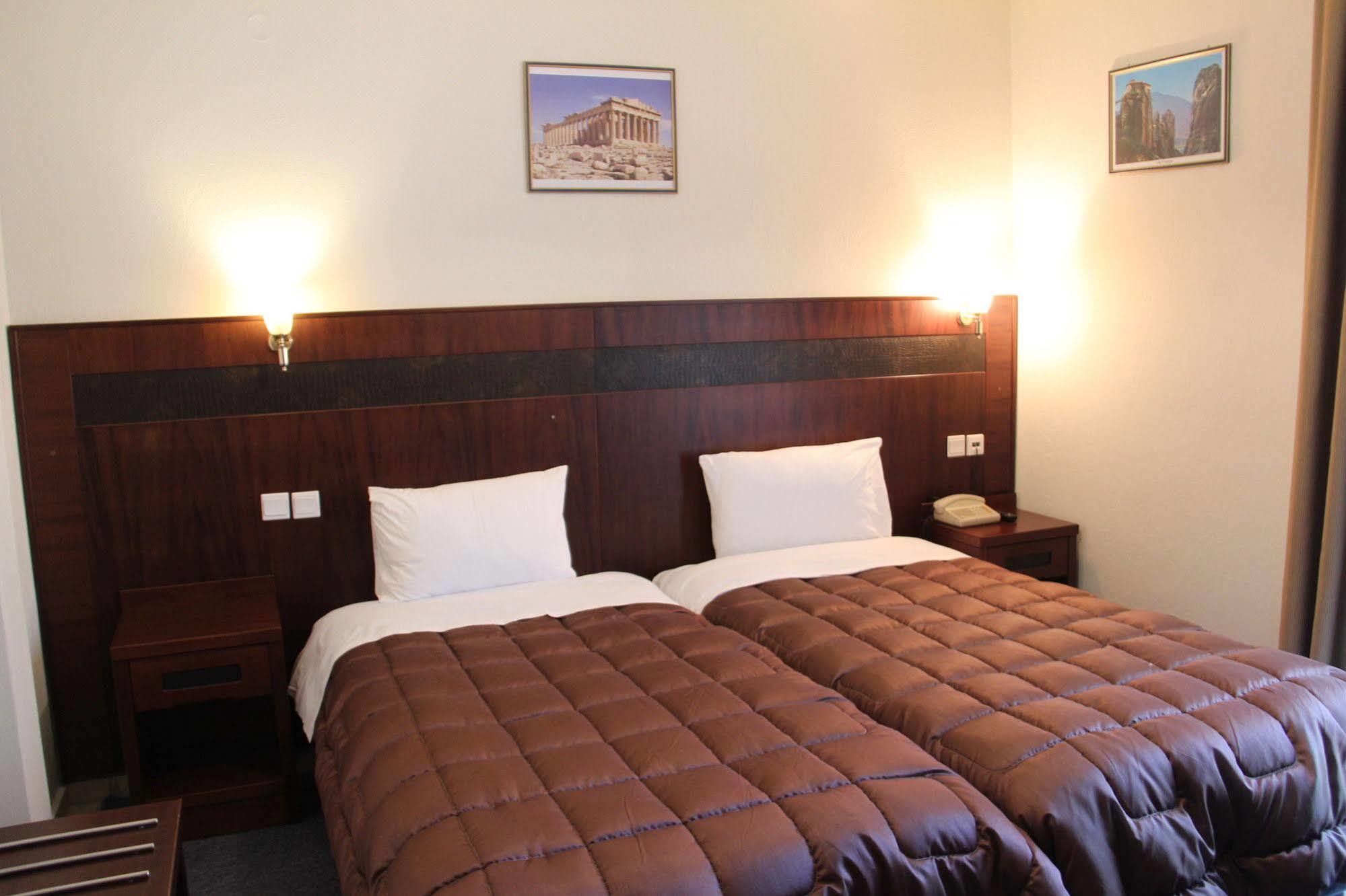 Hotel Orfeas Калампака Екстериор снимка